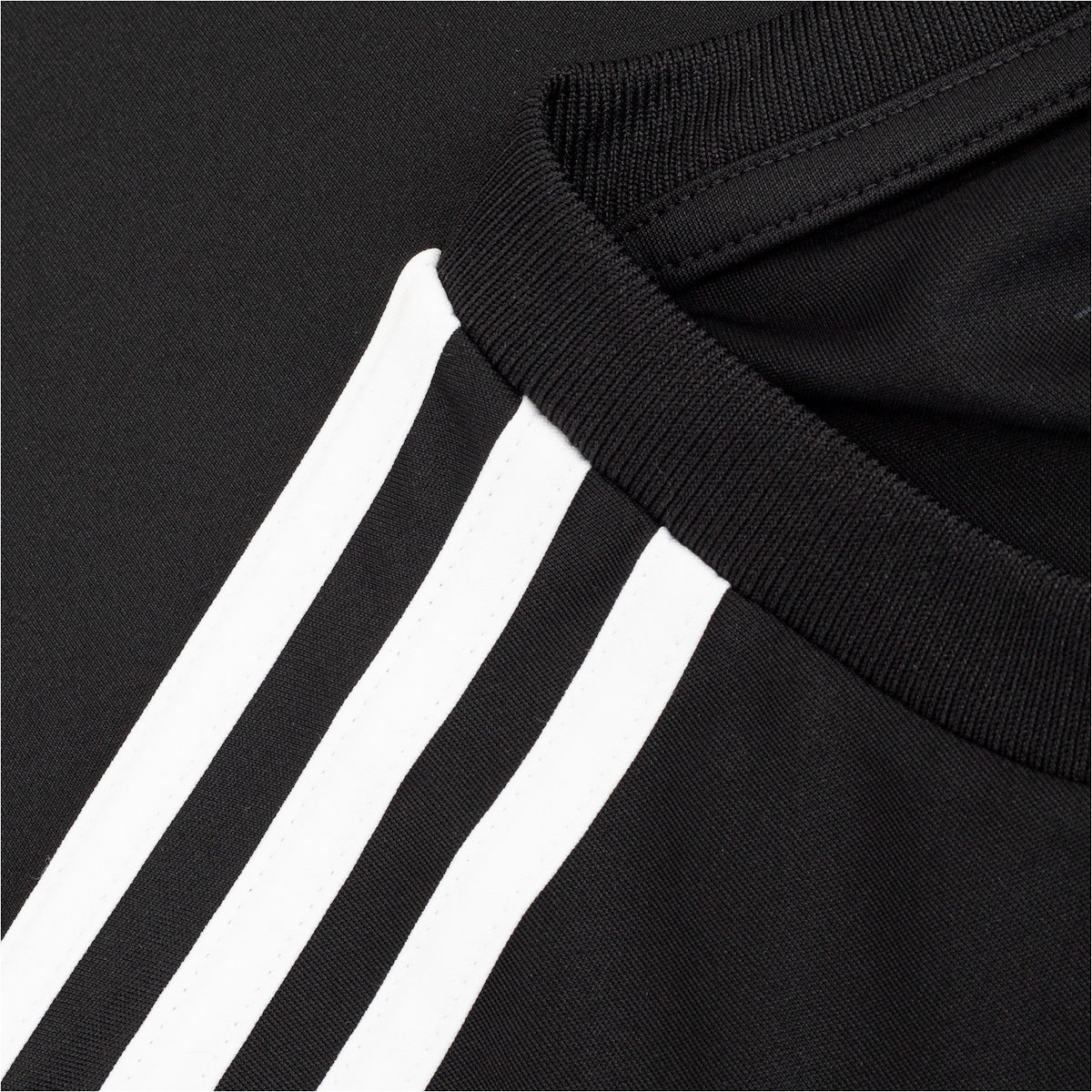 Camiseta Adidas Squadra 25 Masculina: Conforto, Ventilação e Estilo Esportivo Versátil