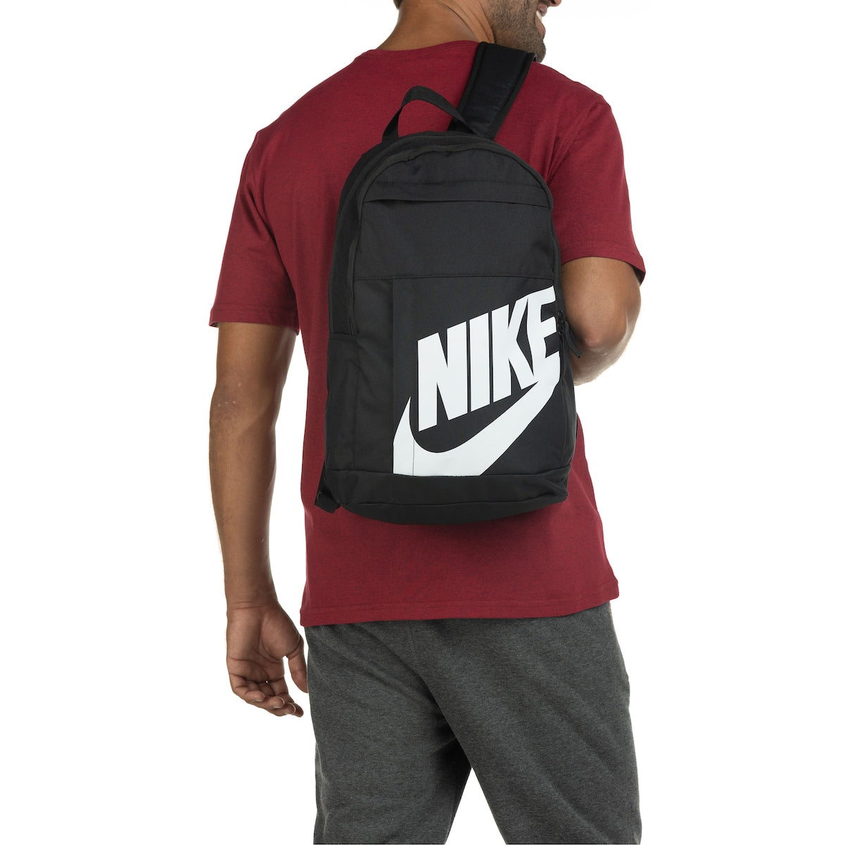 Mochila Nike Elemental HBR 21L Preta: Estilo, Durabilidade e Conforto Diário