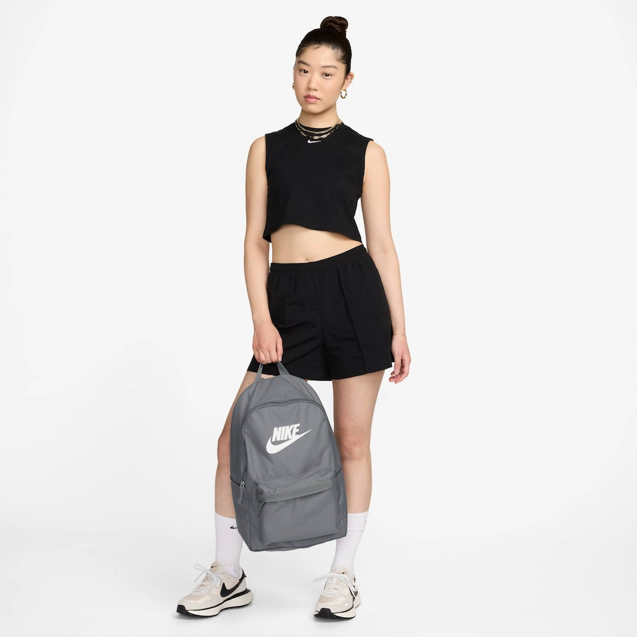 Mochila Nike Heritage Clássica Unissex 25 Litros: Estilo Sustentável com Compartimento Notebook