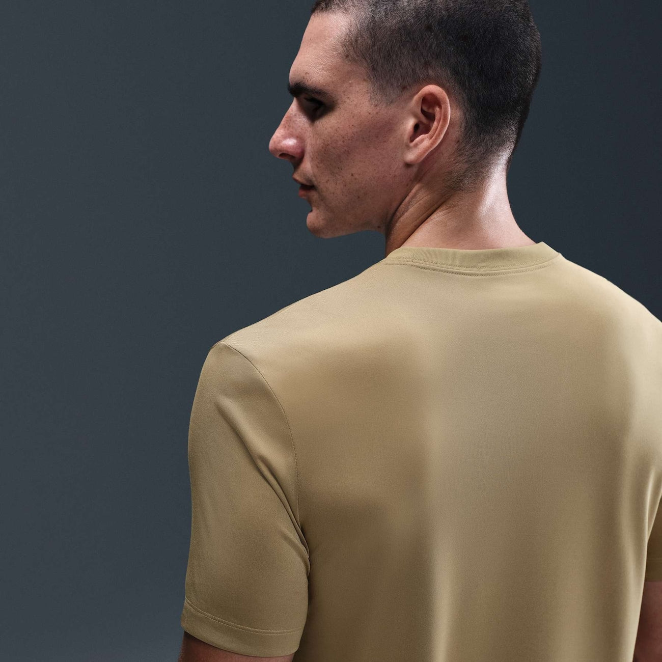 Camiseta Masculina Nike Dri-Fit Performance Manga Curta Sustentável Conforto Superior