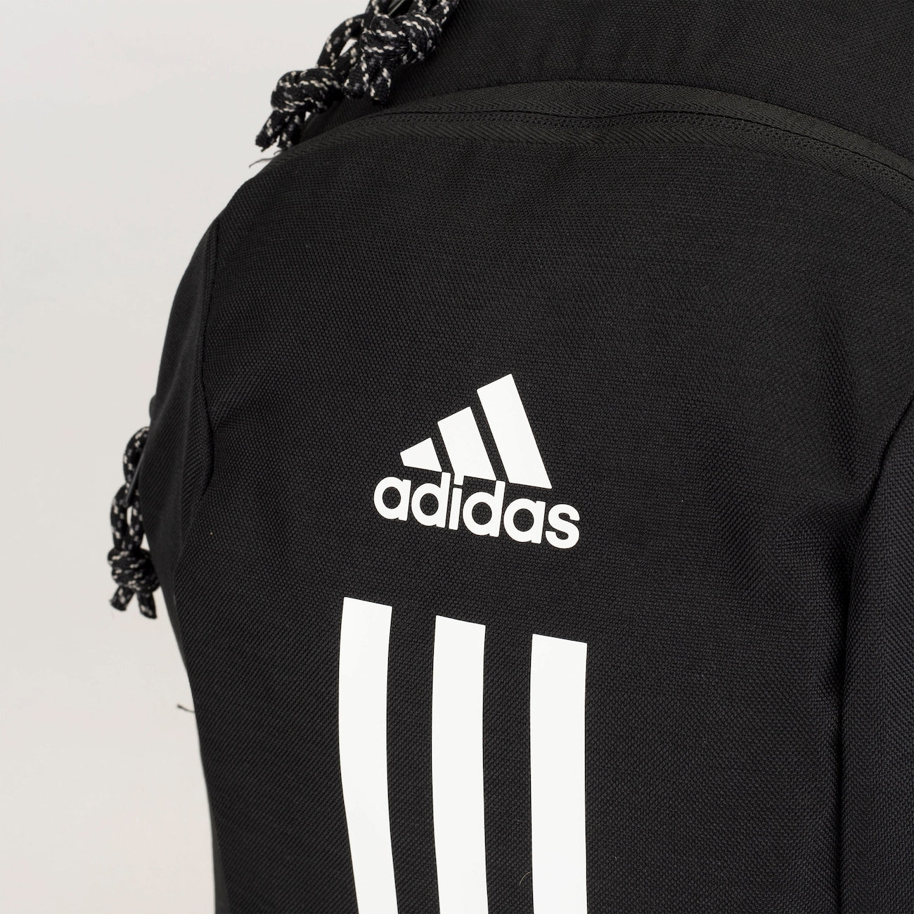Mochila adidas Power 26 Litros Durável Versátil Confortável Escolar Esportiva Preta