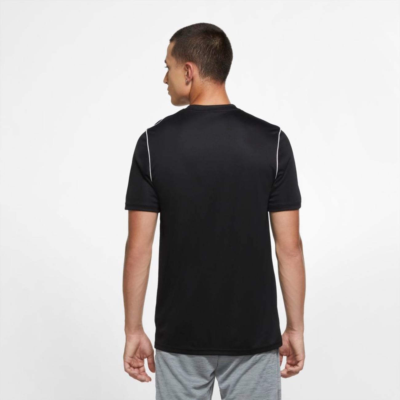 Camiseta Nike Dri-FIT Masculina Performance: Conforto e Frescor para Treinos Intensos